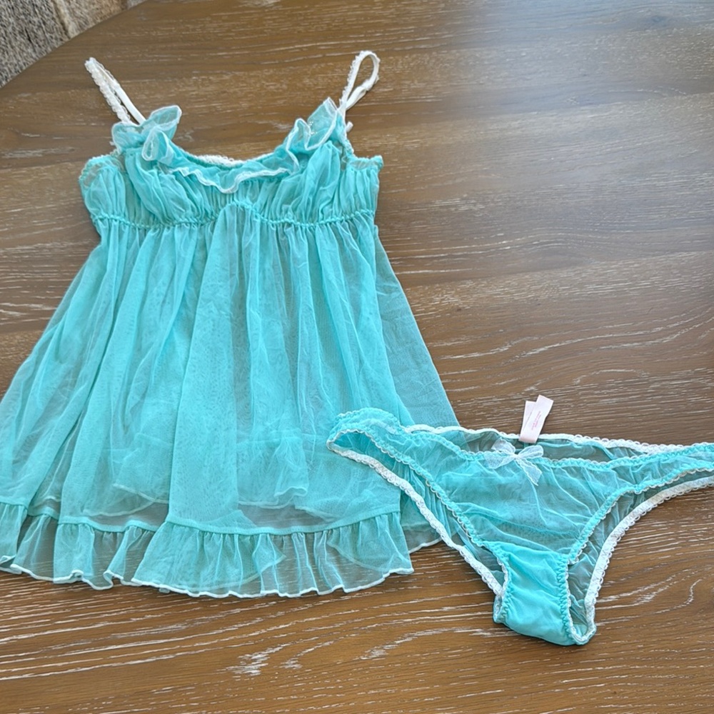 Victoria's Secret Turquoise Lace Lingerie babydoll panties set